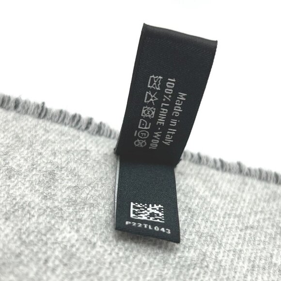 CHANEL CC Mark Bicolor Apparel accessories Scarf wool Black/White Unused - Picture 6 of 10